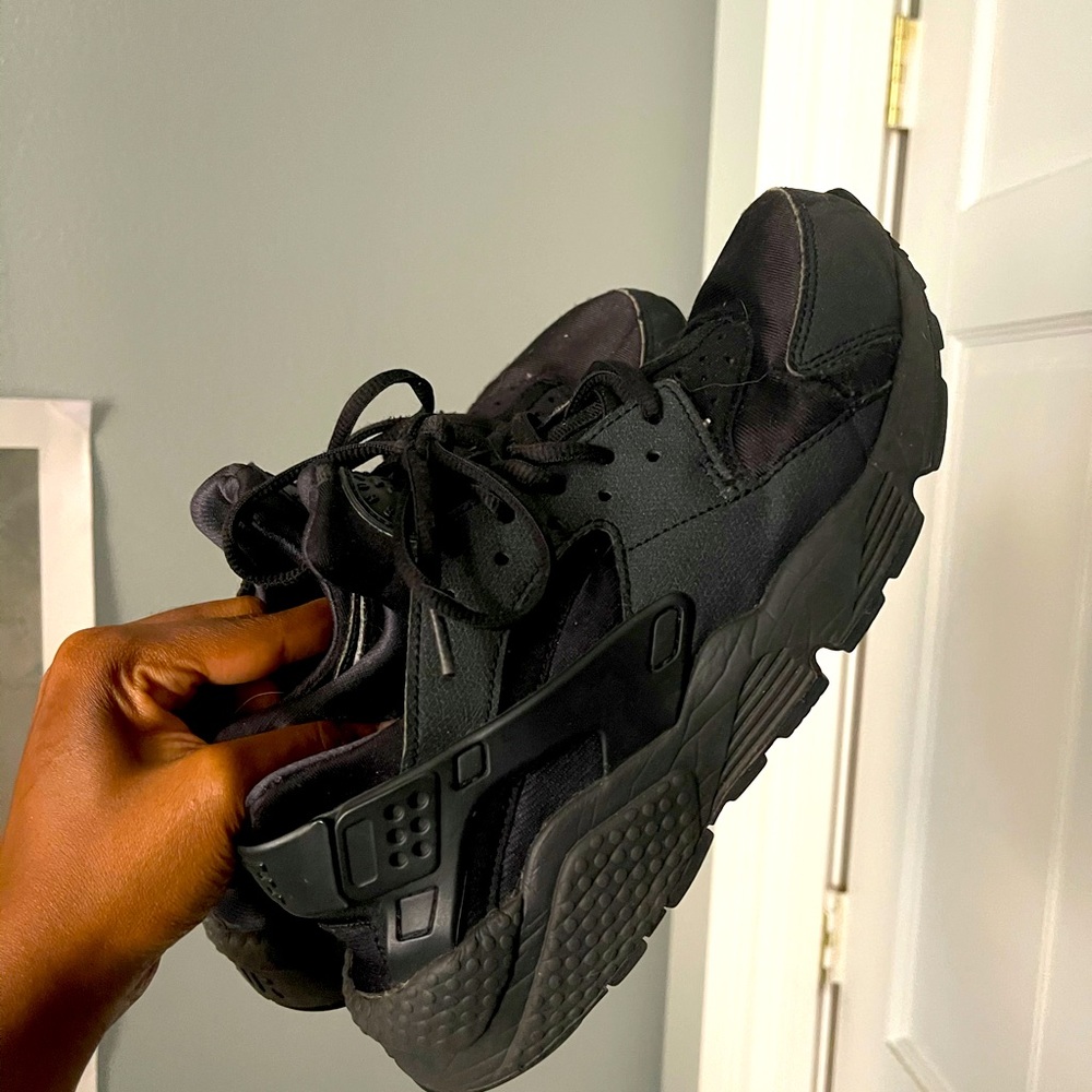 All Black Huaraches
